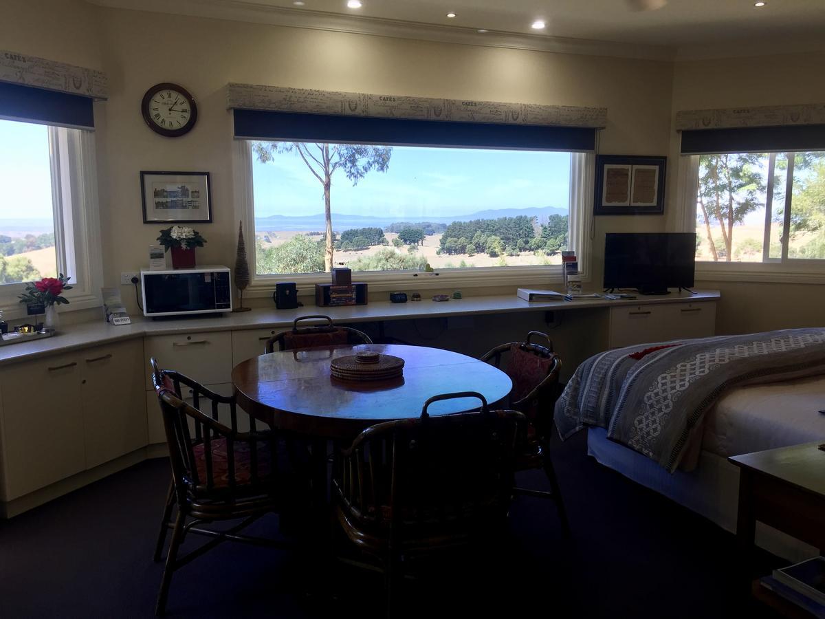 Llarrinda Bed & Breakfast Foster Luaran gambar